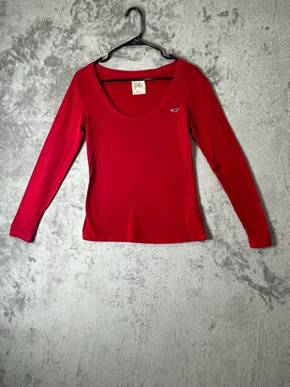 Hollister Women’s Medium Red Long Sleeve Scoop Neck Logo T Shirt Stretch Casual